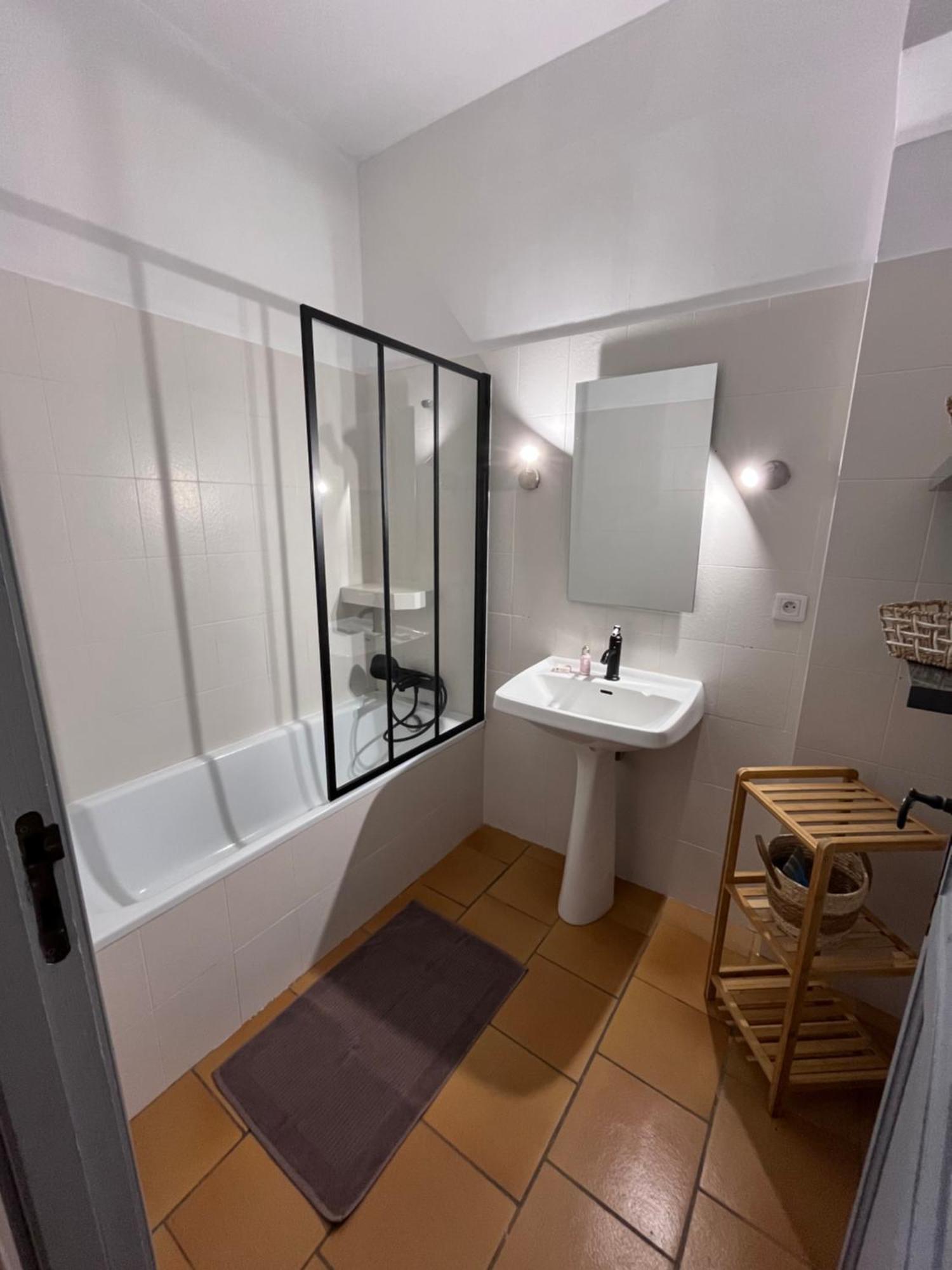 Charmant T2 En Plein Centre Ville De Cavaillon Exteriér fotografie