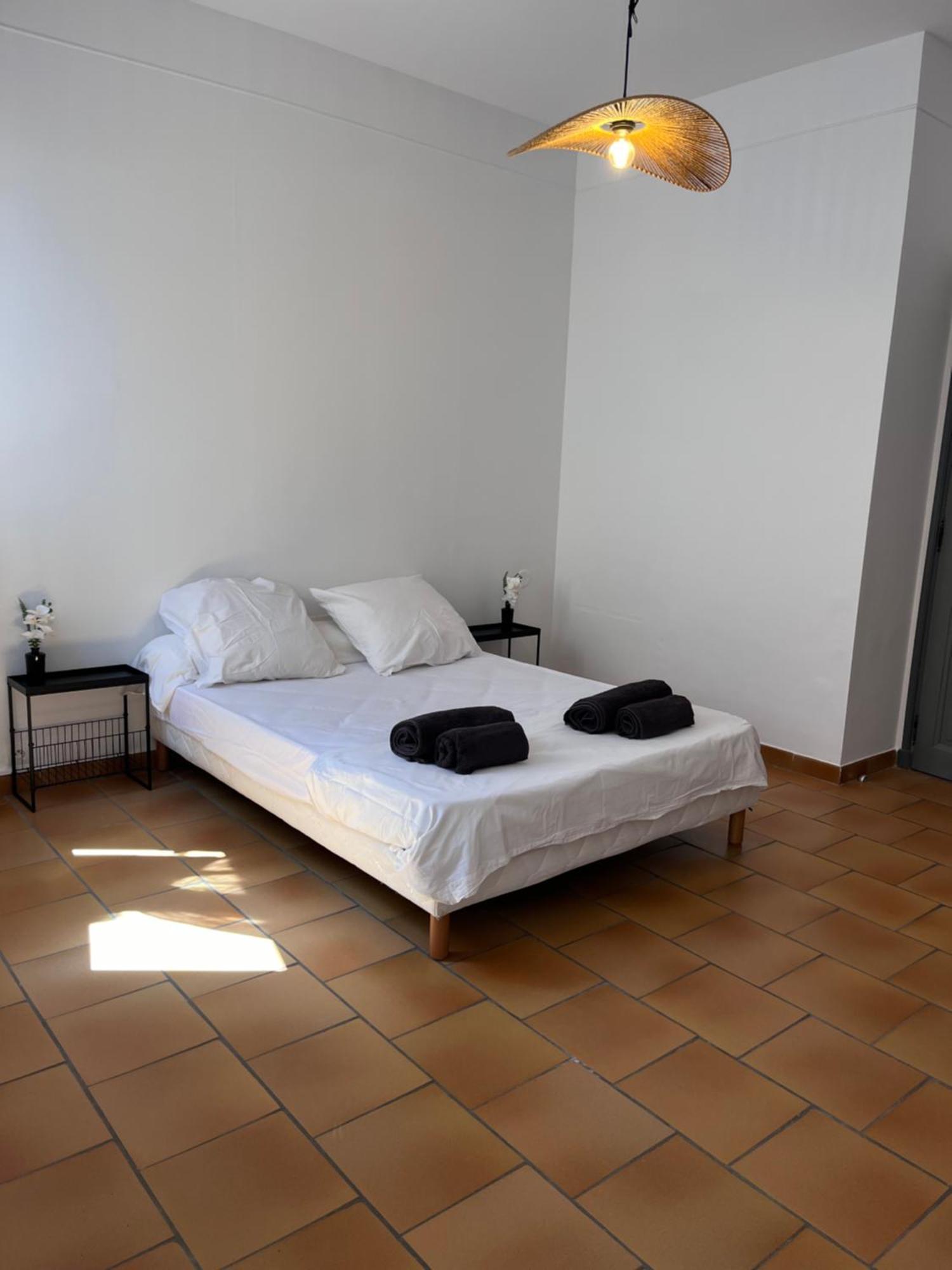 Charmant T2 En Plein Centre Ville De Cavaillon Exteriér fotografie
